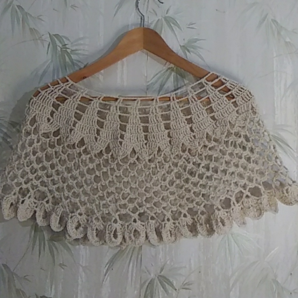 Hand made crochet! Red lace bolero - Picture 5 of 7